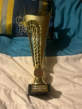 "Thanks so much for the trophy Maggie, it's a very lovely surprise." Ronnie